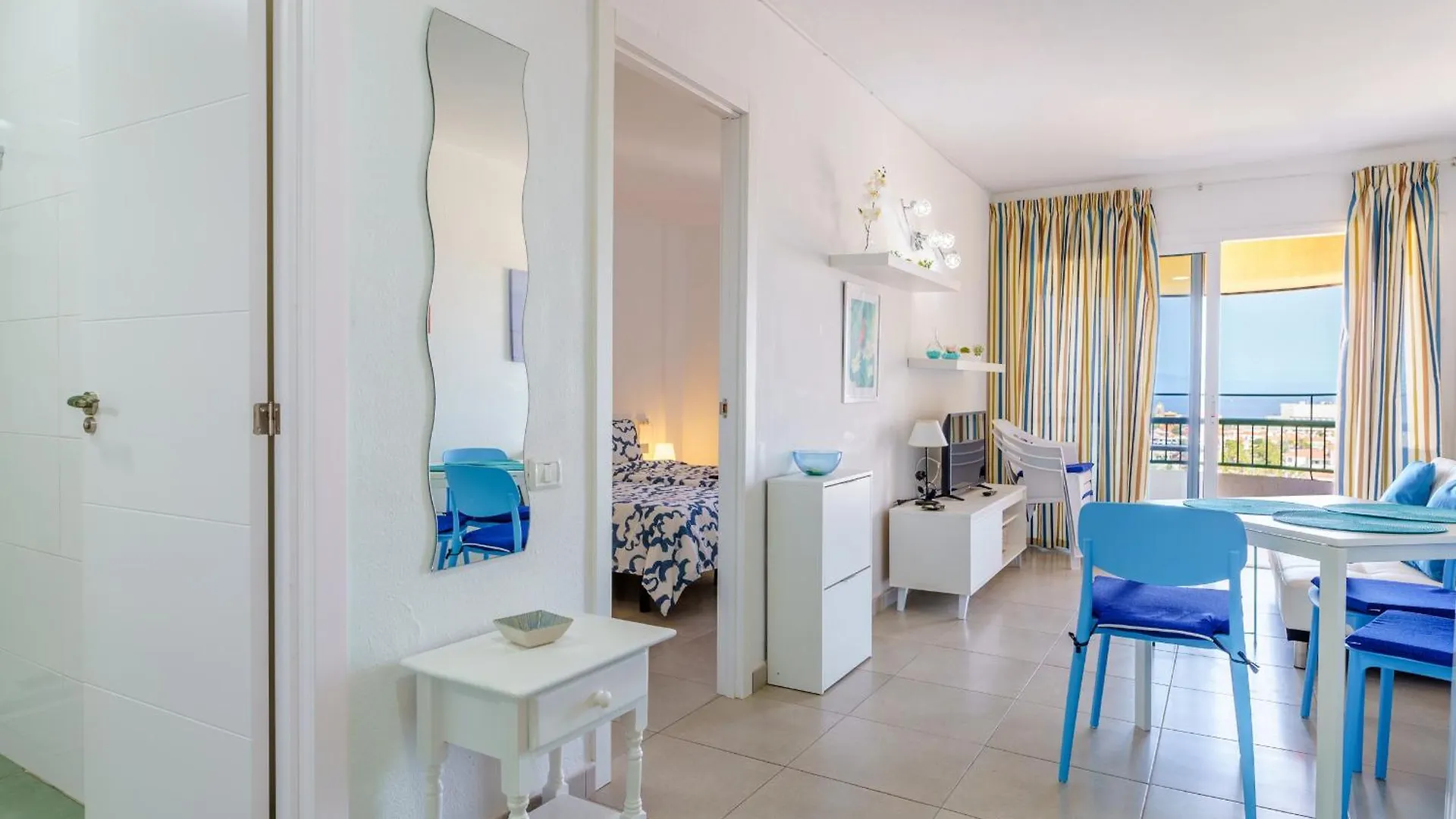Suntower Arona - Seaviews & Pool - Next To Beach Apartment